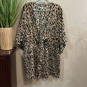 #580 Boutique, kimono short romper, size 3 XL